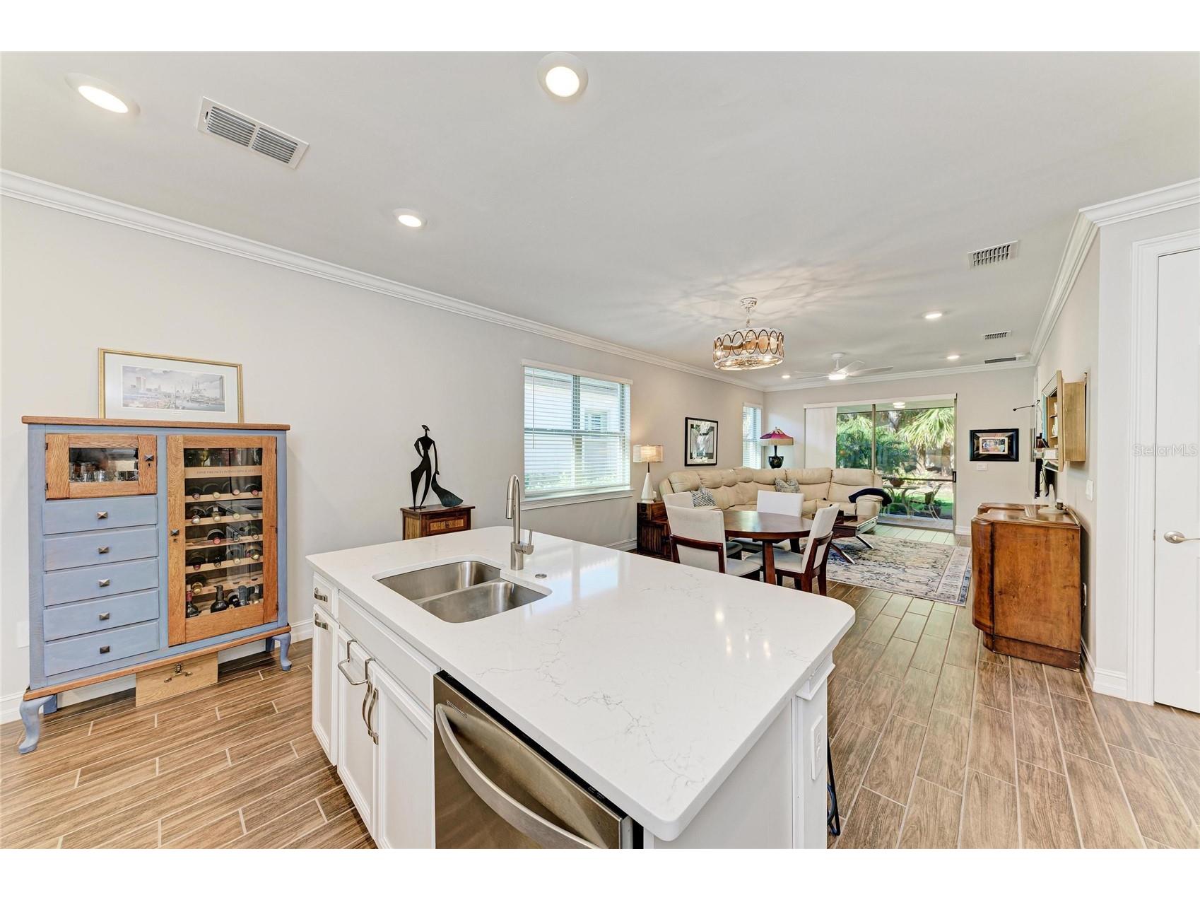 236 Soliera Street Nokomis FL 34275 A4677308 image17