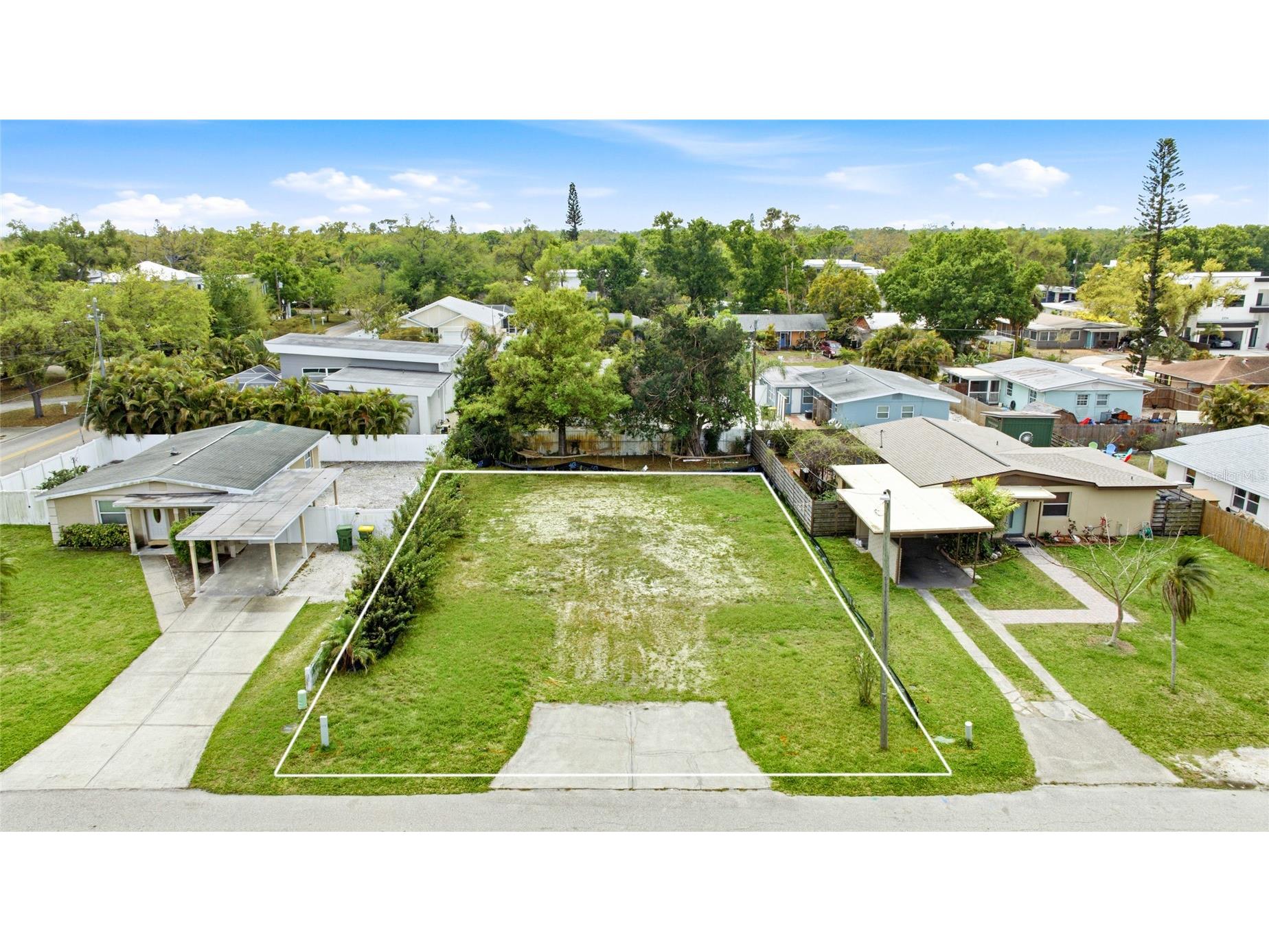 2360 Loma Linda Street Sarasota FL 34239 A4687174 image4