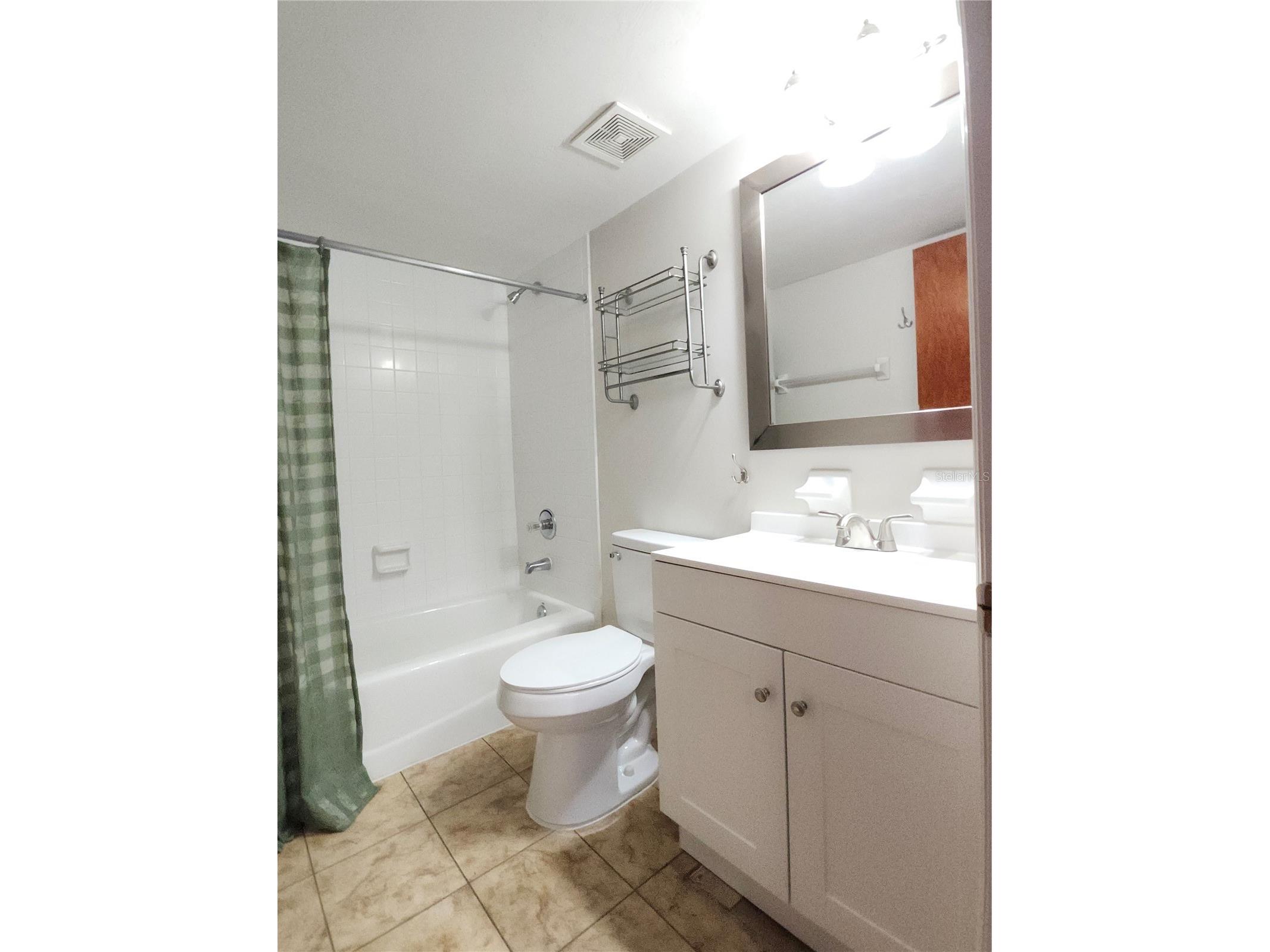 2360 SW Archer Road #605 Gainesville FL 32608 GC537048 image16