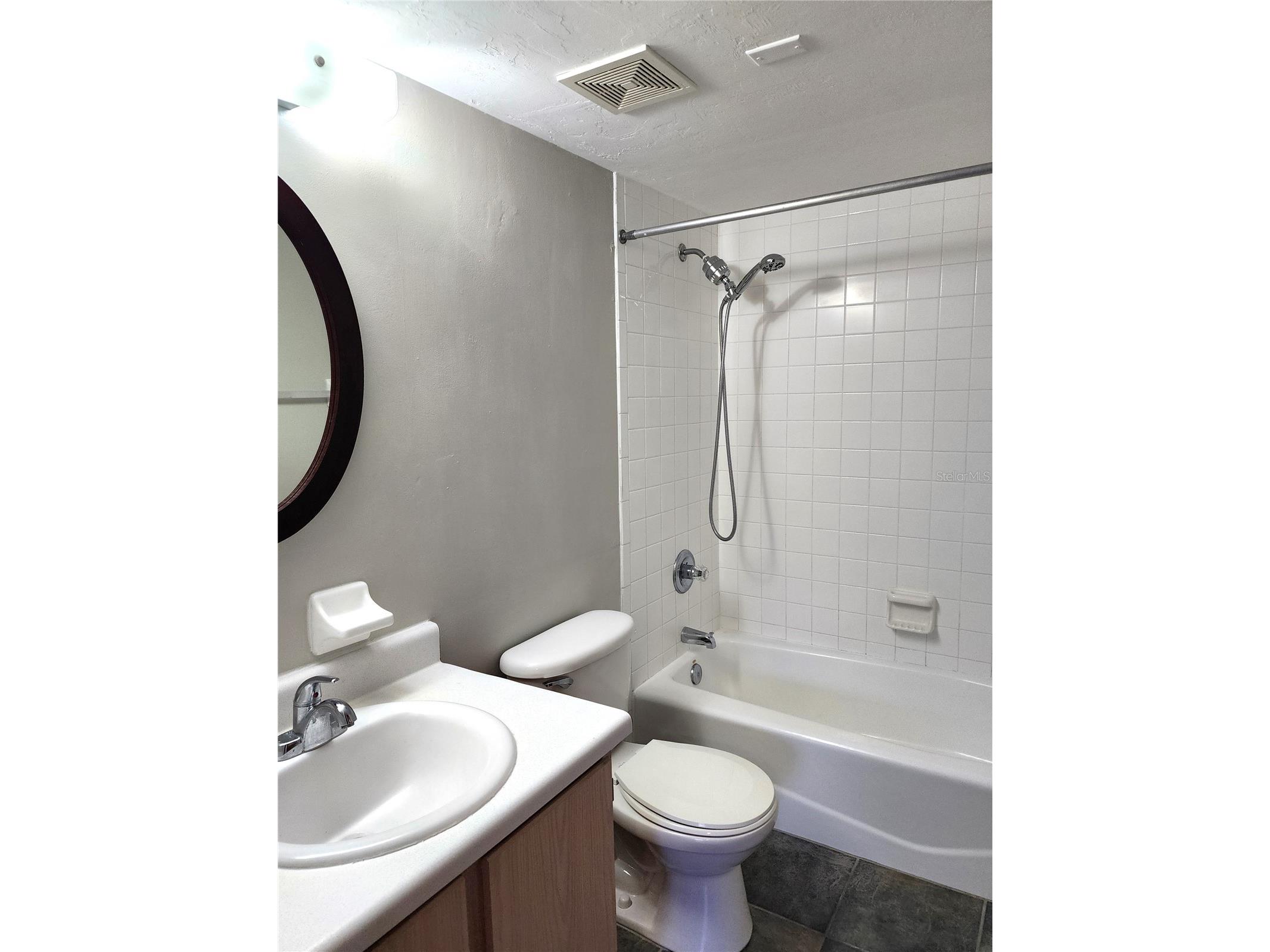 2360 SW Archer Road SW #205 Gainesville FL 32608 GC538505 image16