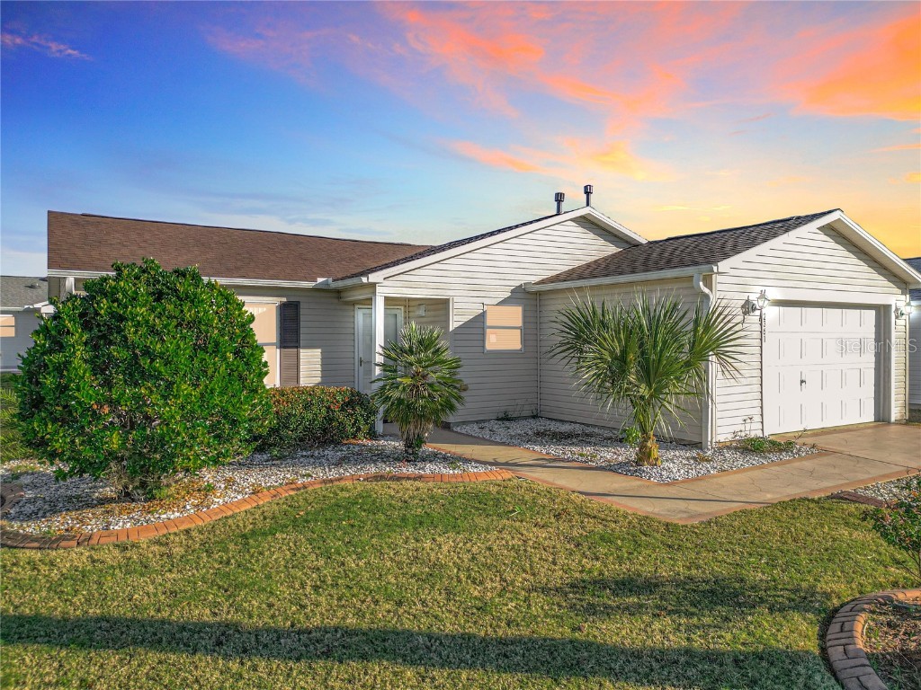 2361 E Gaffney Avenue The Villages FL 32162 G5090339 image1