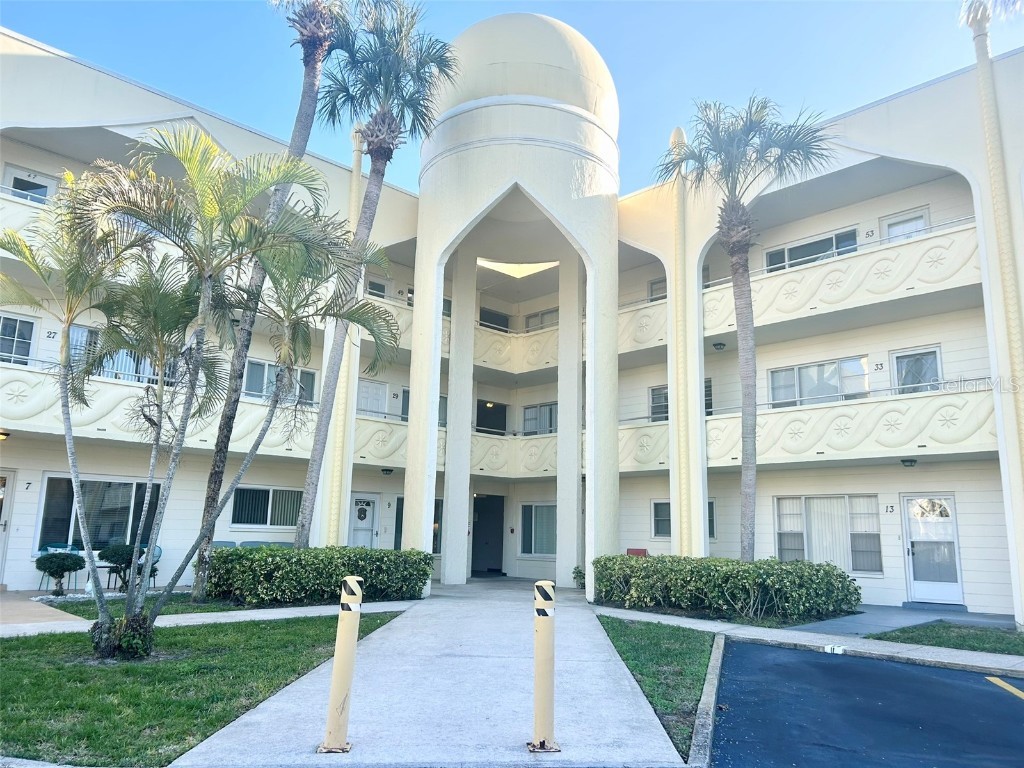 2361 Ecuadorian Way #31 Clearwater FL 33763 U8230359 image1