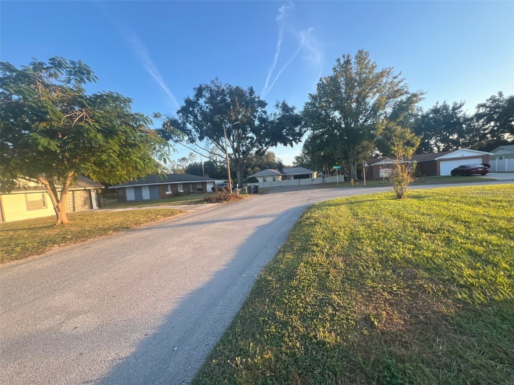 2362 Delrose Drive E Lakeland FL 33805 L4953751 image20