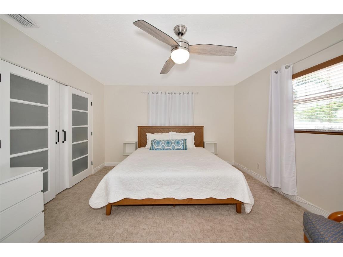 2363 Milford Circle Sarasota FL 34239 A4654562 image15