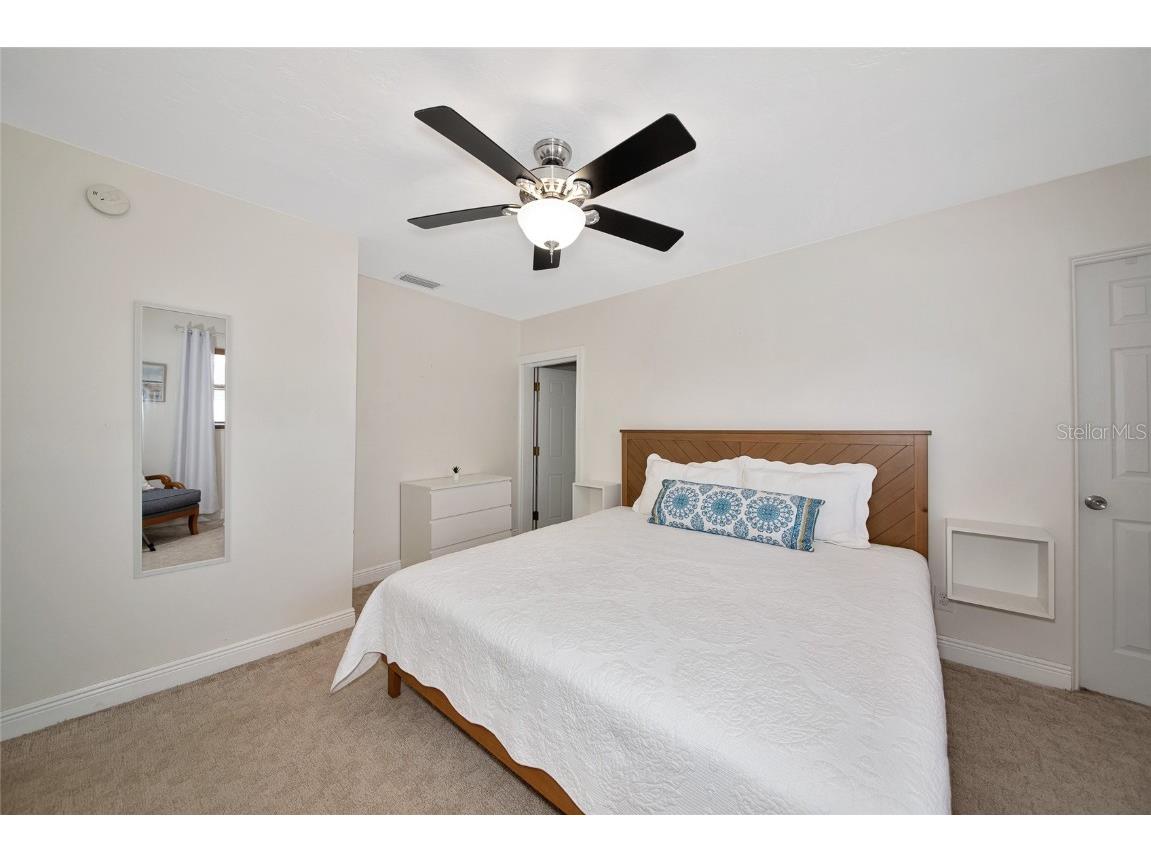 2363 Milford Circle Sarasota FL 34239 A4654562 image21