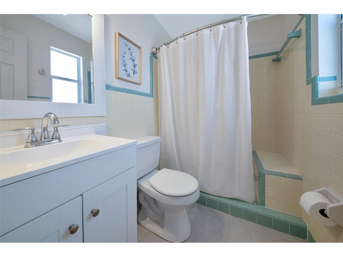 2363 Milford Circle Sarasota FL 34239 A4654562 image23