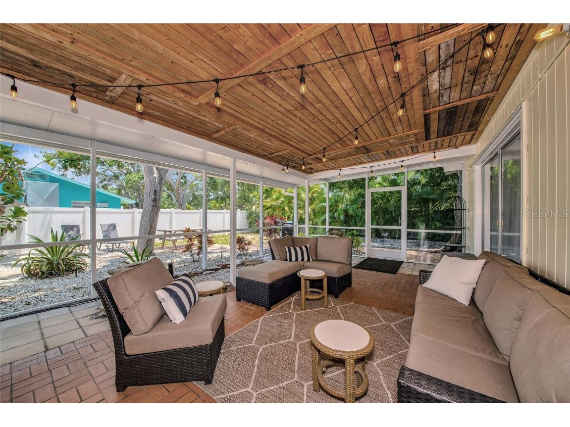 2363 Milford Circle Sarasota FL 34239 A4654562 image33