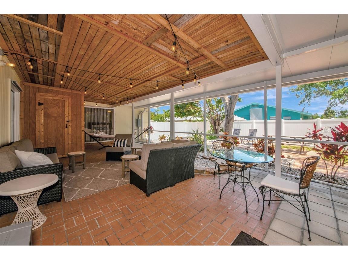 2363 Milford Circle Sarasota FL 34239 A4654562 image35