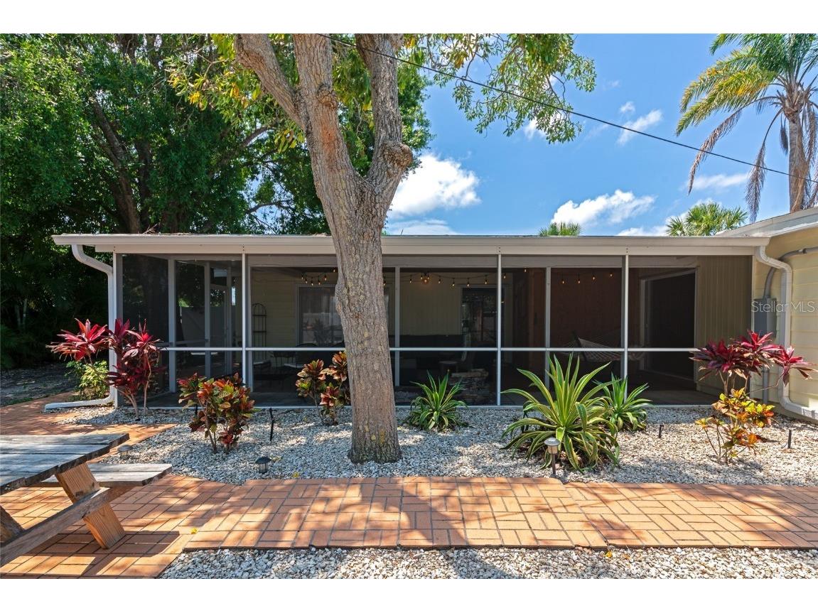 2363 Milford Circle Sarasota FL 34239 A4654562 image39