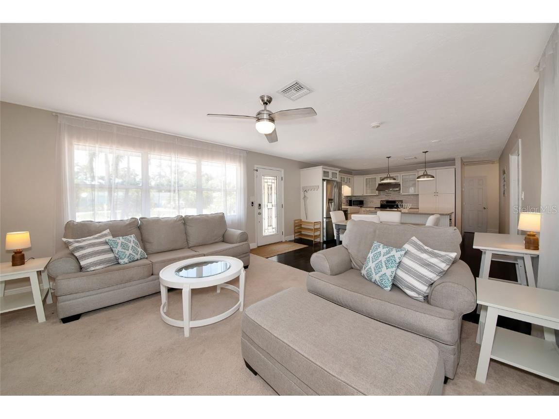 2363 Milford Circle Sarasota FL 34239 A4654562 image4