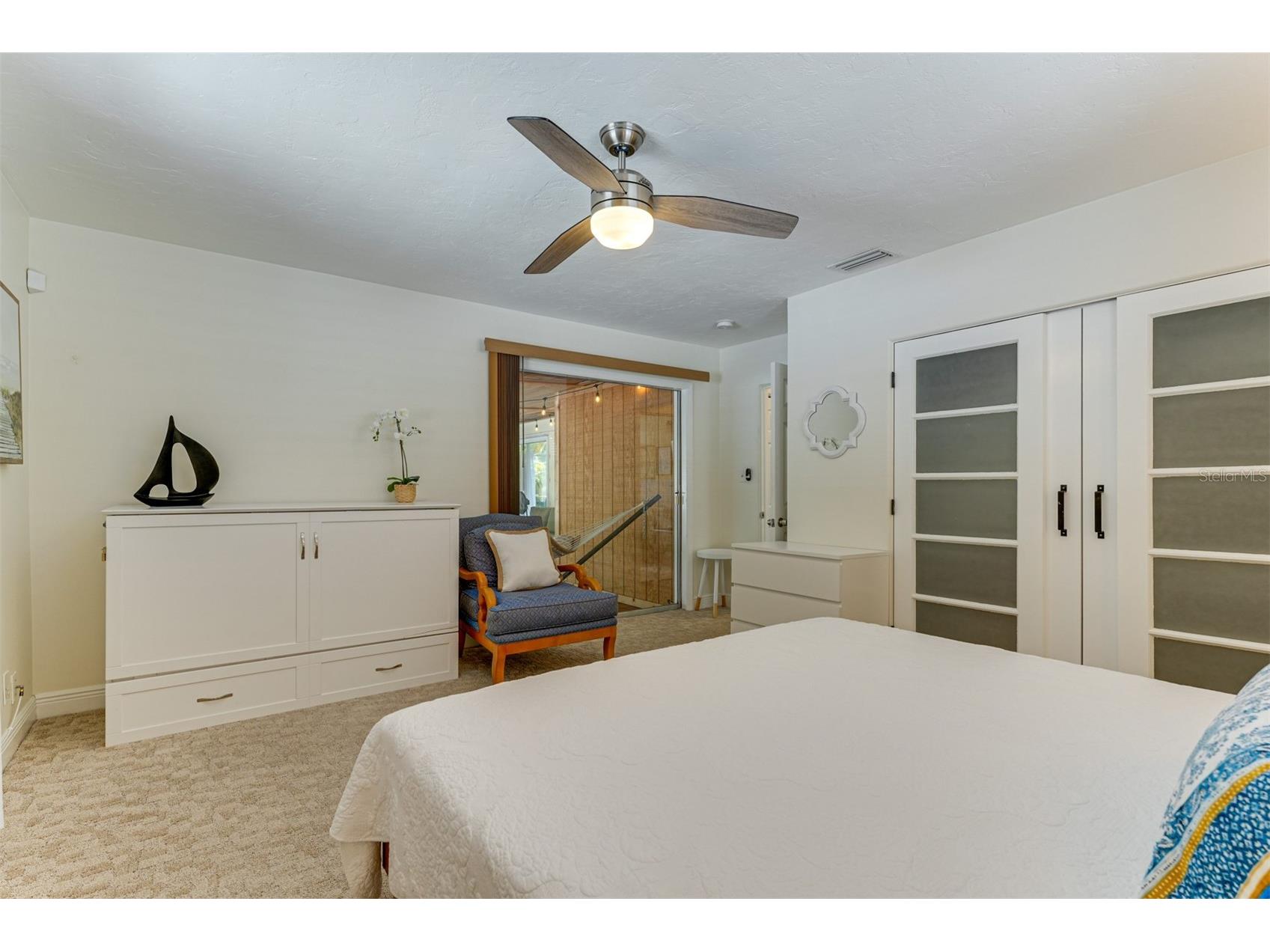 2363 Milford Circle Sarasota FL 34239 A4688288 image10