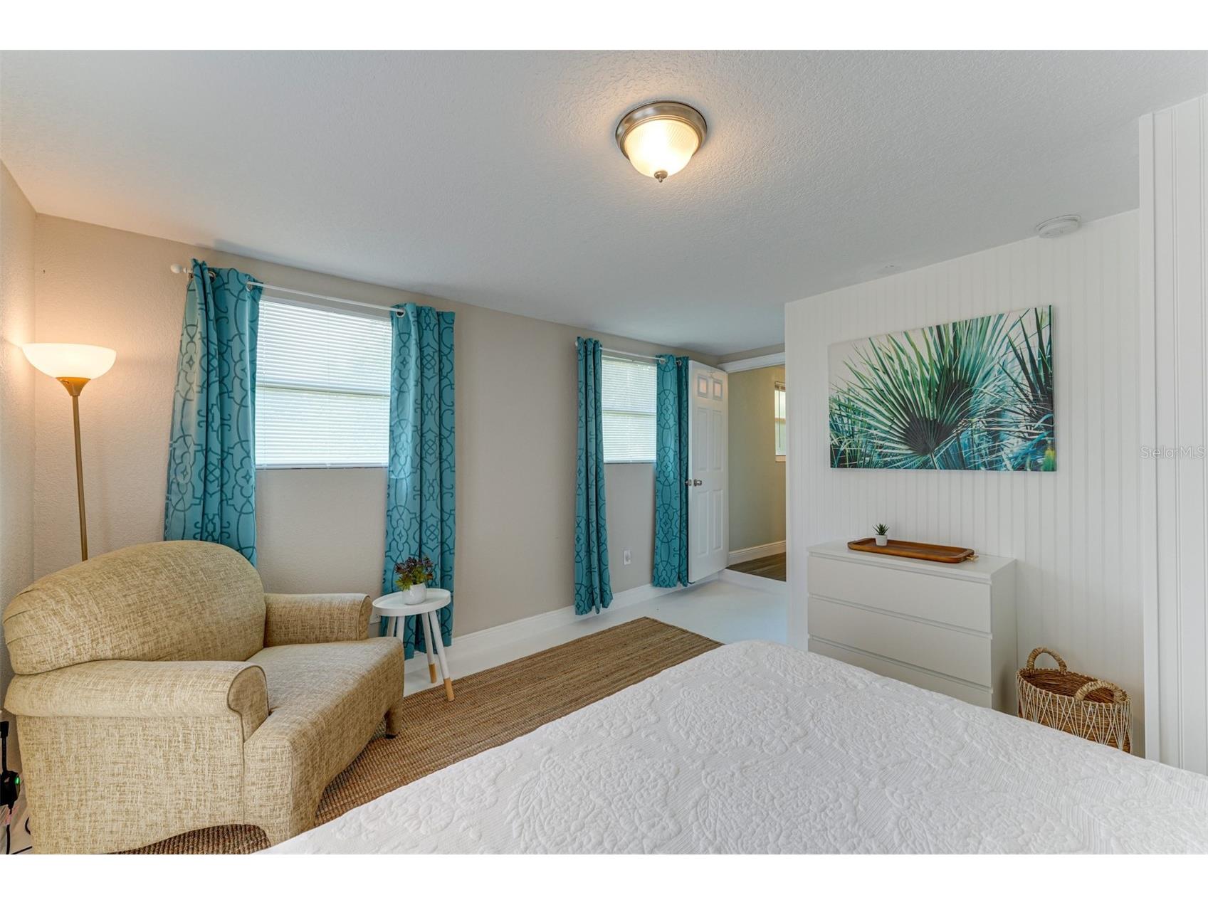 2363 Milford Circle Sarasota FL 34239 A4688288 image18