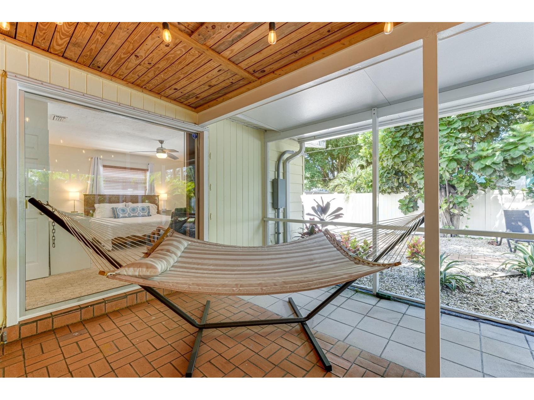2363 Milford Circle Sarasota FL 34239 A4688288 image22