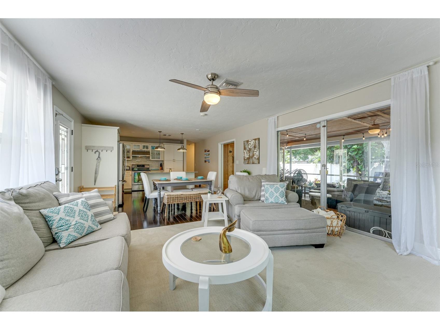 2363 Milford Circle Sarasota FL 34239 A4688288 image3