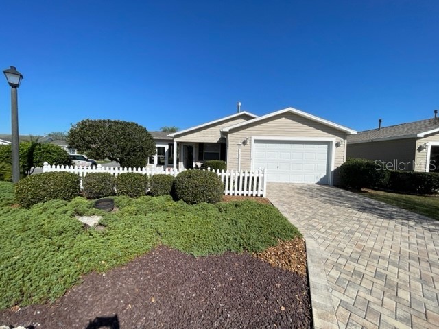 2363 Pine Ridge Street The Villages FL 32162 OM654829 image1