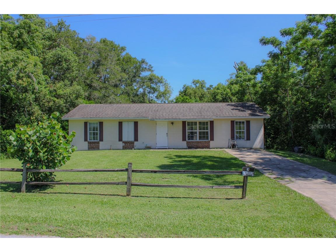 23649 Franklin Avenue Sorrento FL 32776 G5100513 image1