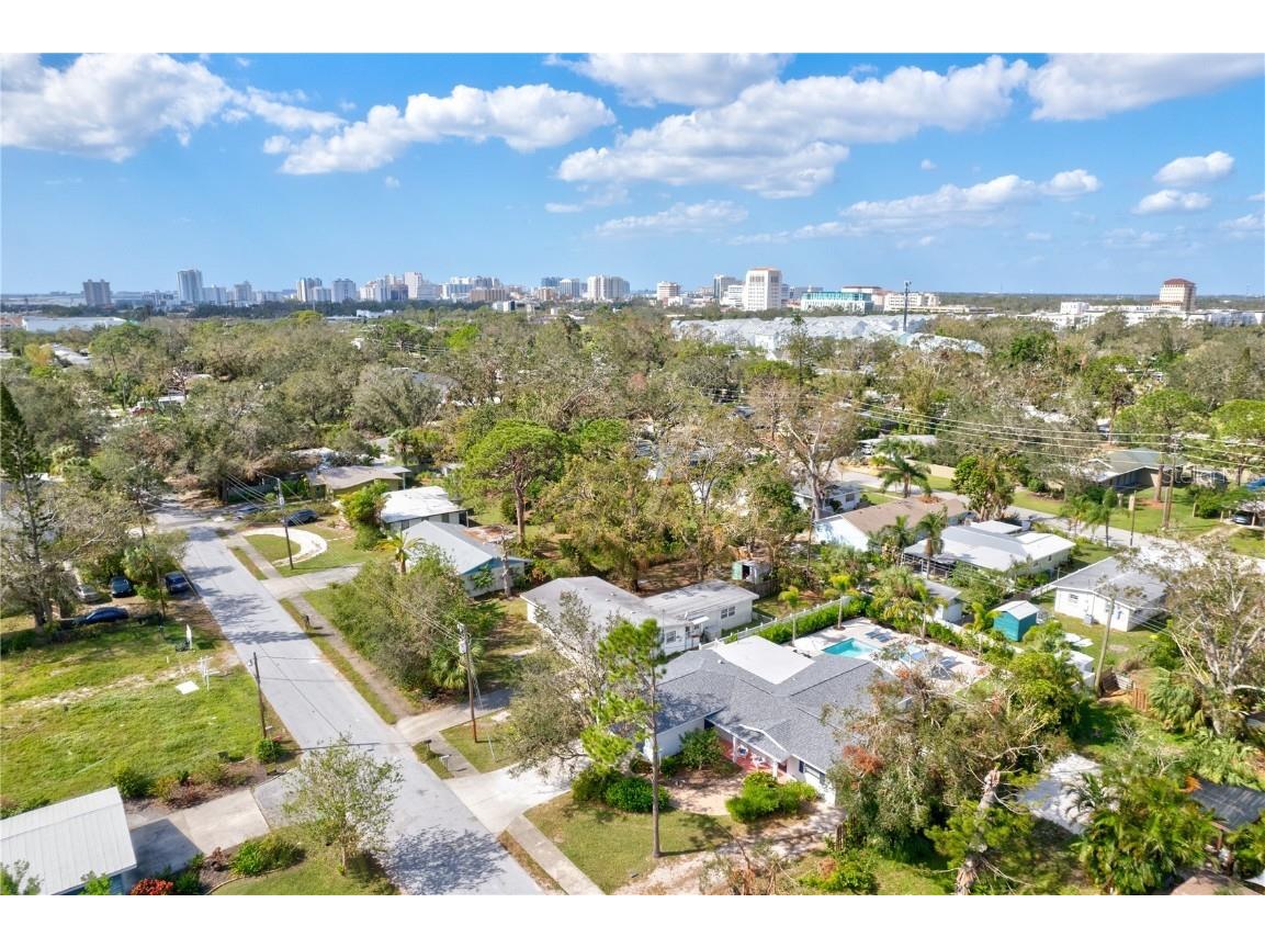 2365 Bay Street Sarasota FL 34237 A4631876 image13