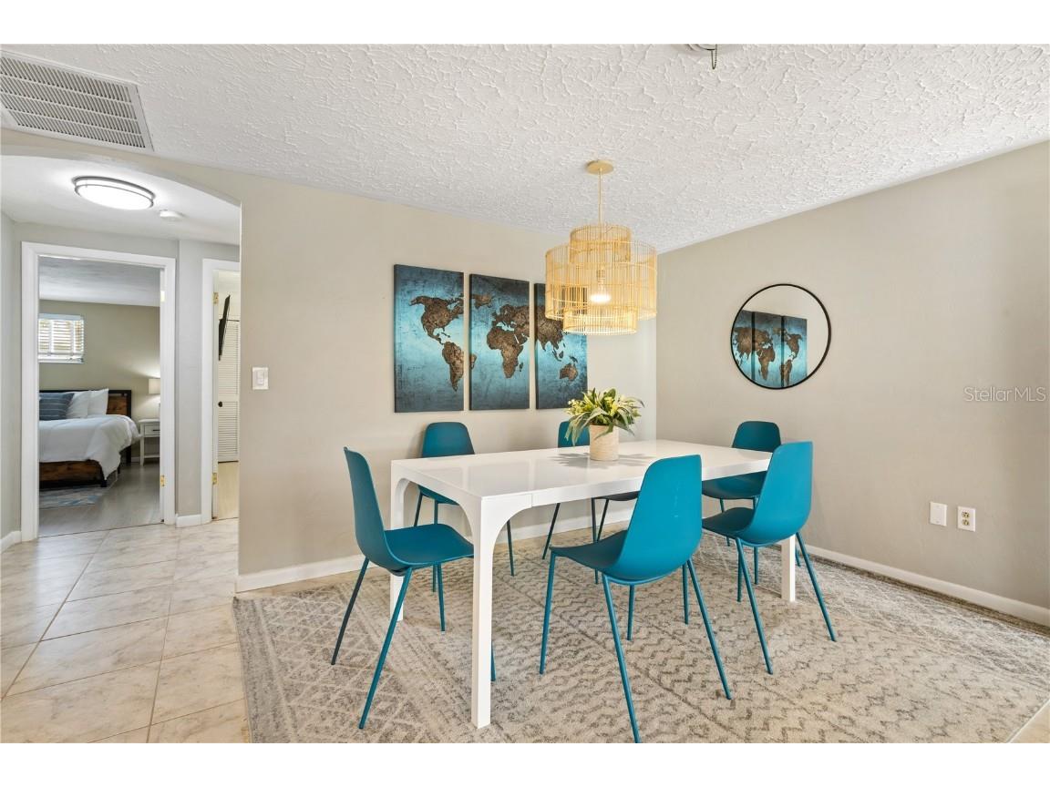 2365 Bay Street Sarasota FL 34237 A4631876 image16