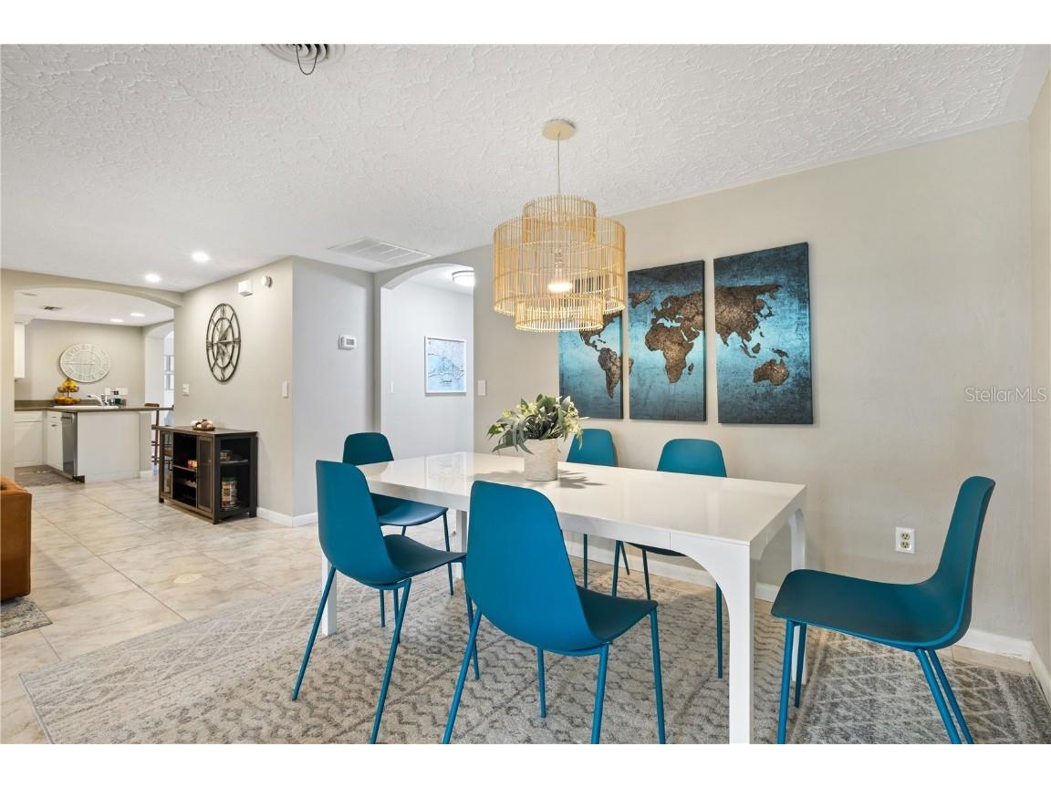 2365 Bay Street Sarasota FL 34237 A4631876 image17