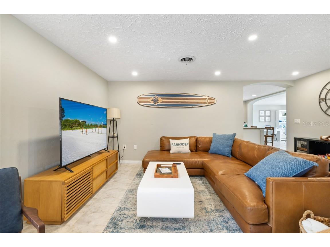 2365 Bay Street Sarasota FL 34237 A4631876 image5