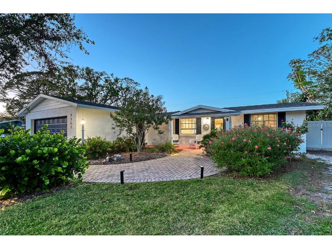 2365 Bay Street Sarasota FL 34237 A4631876 image75