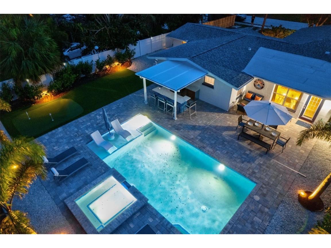 2365 Bay Street Sarasota FL 34237 A4631876 image76