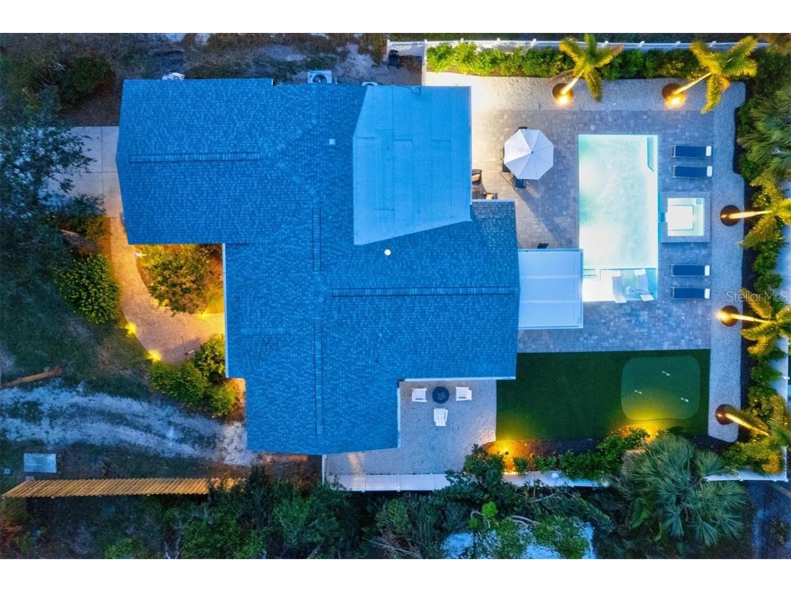 2365 Bay Street Sarasota FL 34237 A4631876 image78