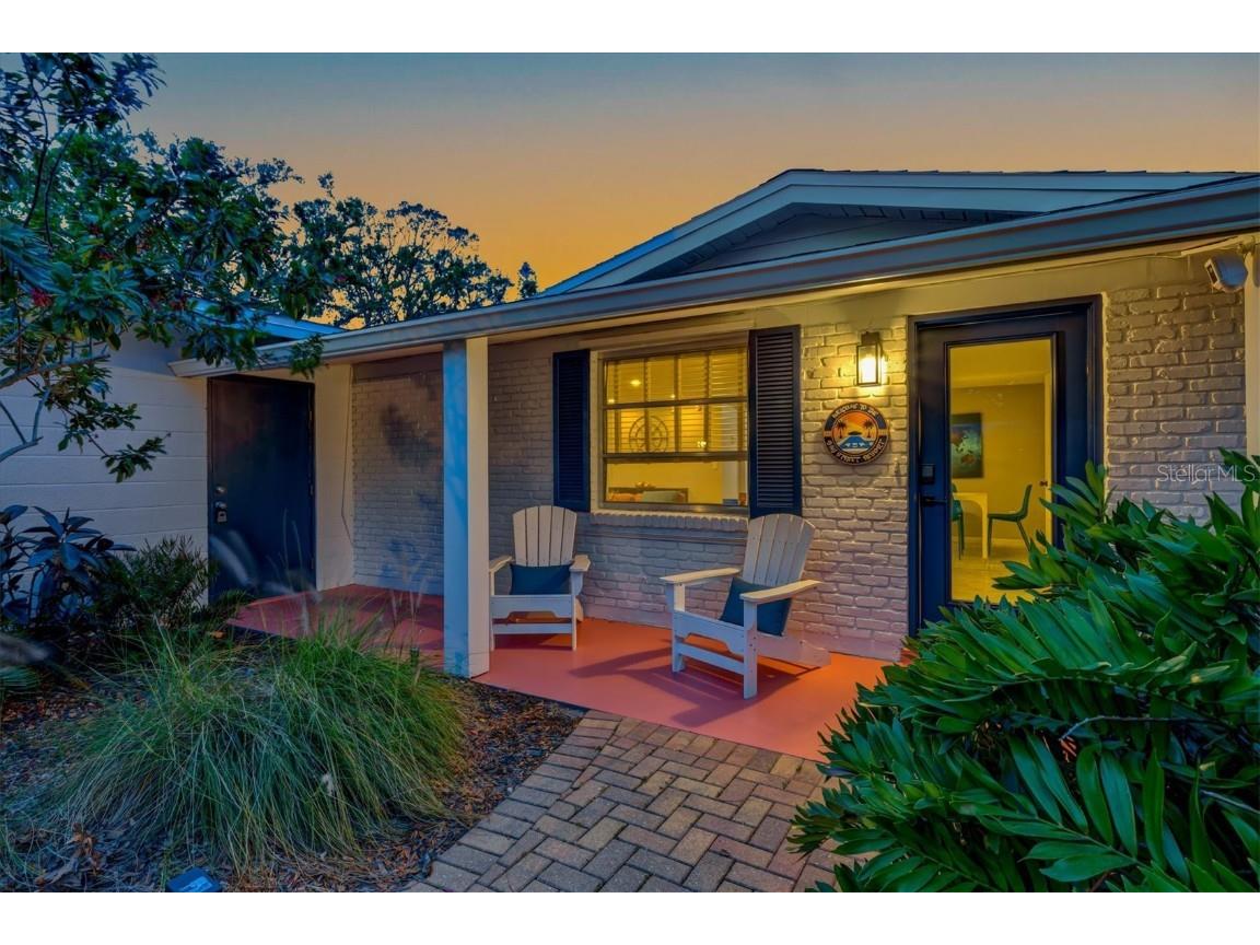 2365 Bay Street Sarasota FL 34237 A4631876 image90