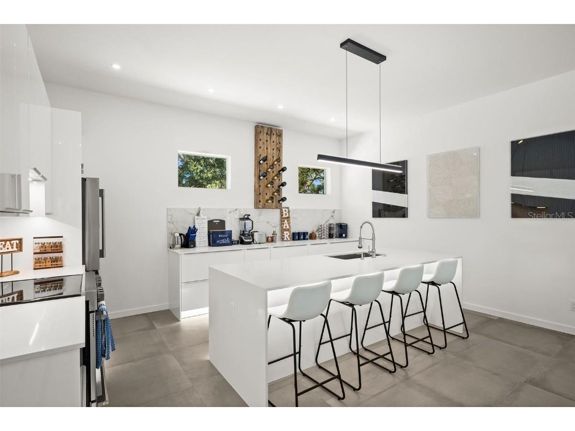 2365 Waldemere Street Sarasota FL 34239 A4654509 image10