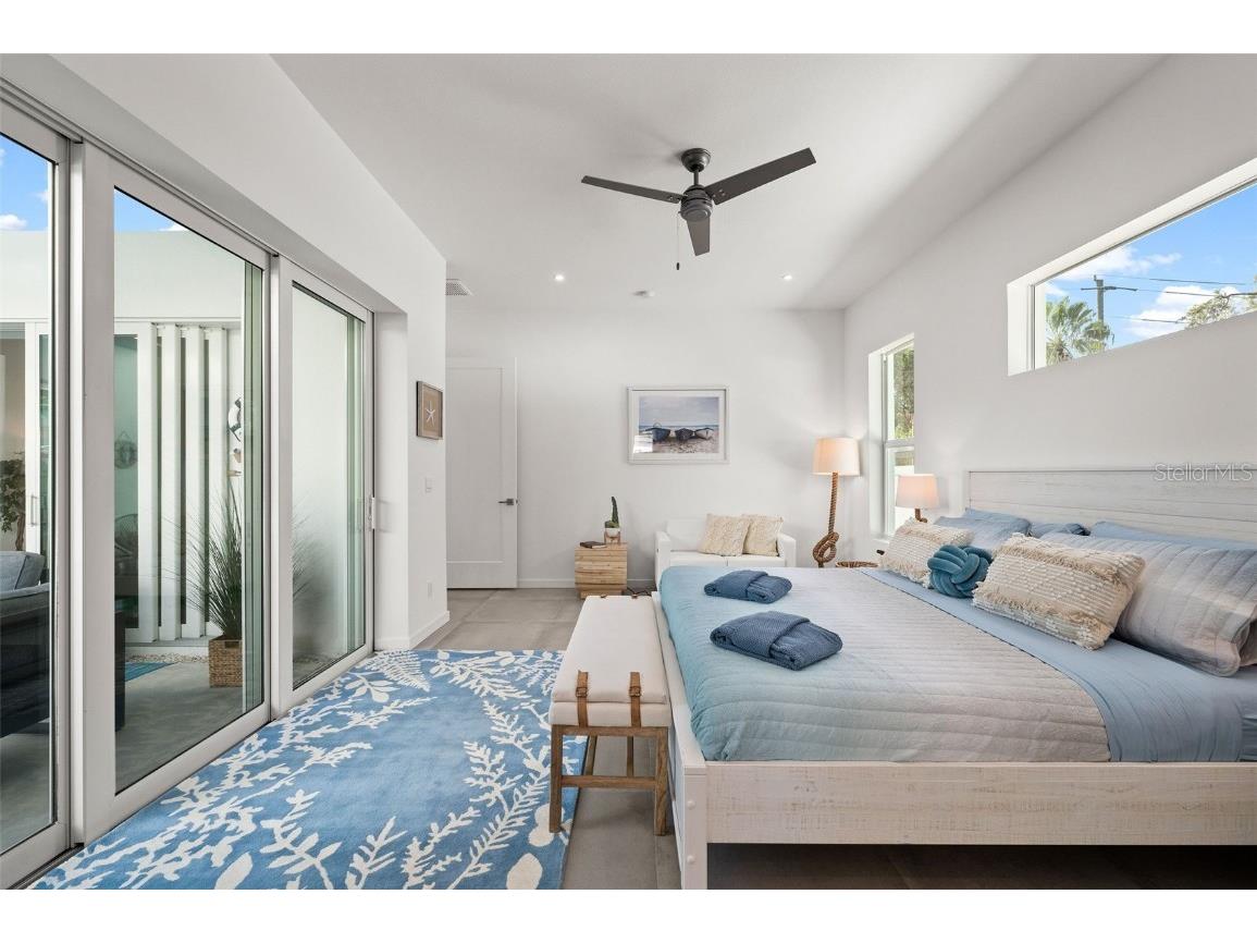 2365 Waldemere Street Sarasota FL 34239 A4654509 image16