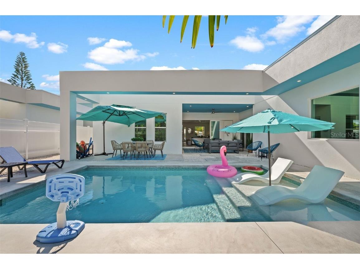2365 Waldemere Street Sarasota FL 34239 A4654509 image2