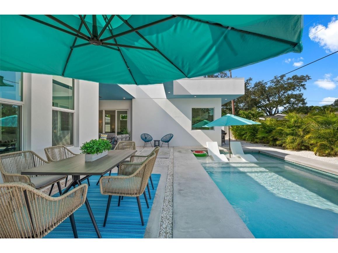 2365 Waldemere Street Sarasota FL 34239 A4654509 image35