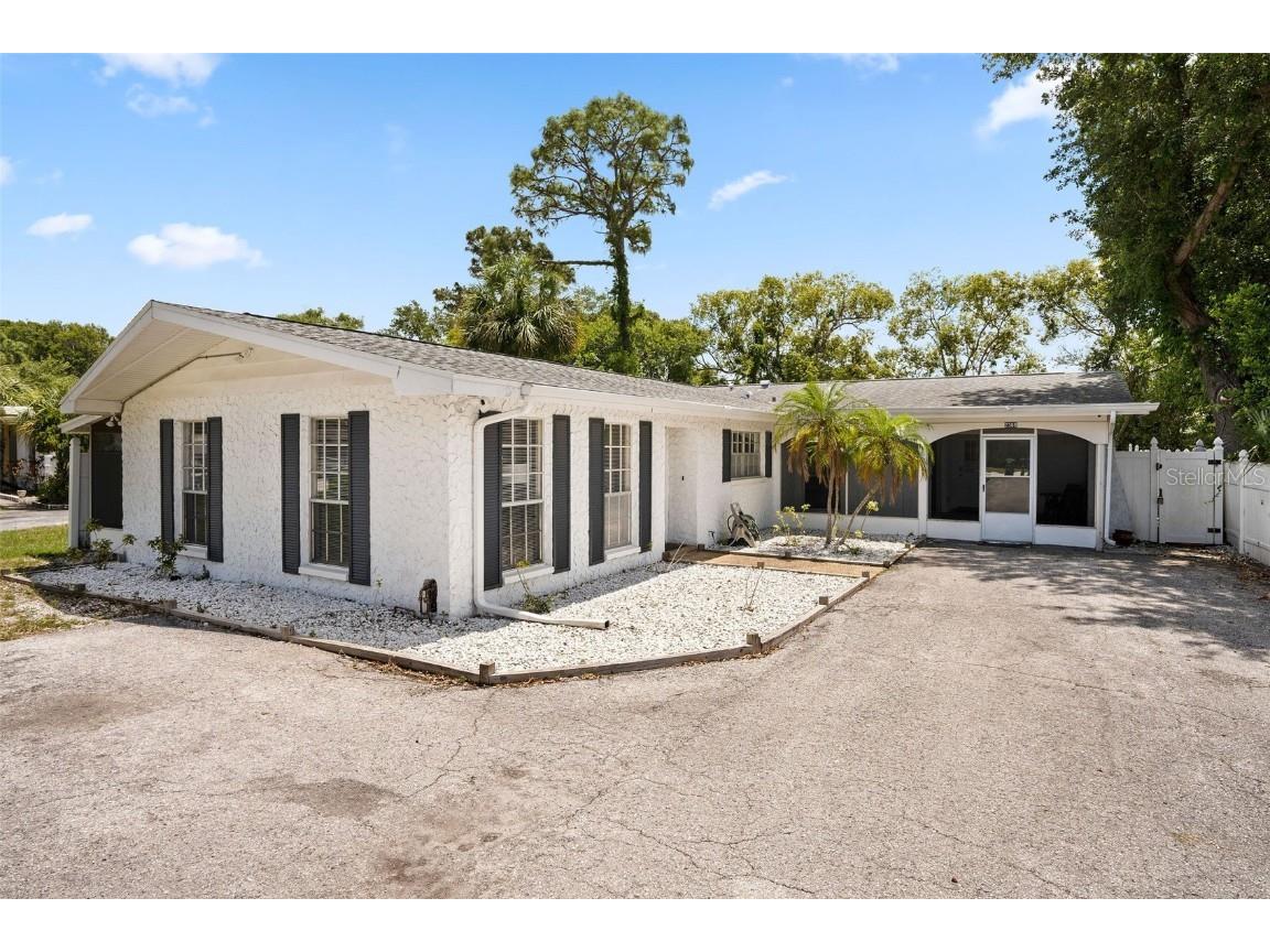 2366 17th Avenue SW Largo FL 33774 U8199638 image1