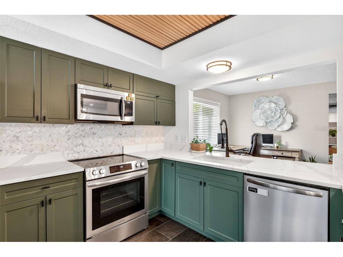 2366 Pembrook Drive Clearwater FL 33764 TB8447488 image12