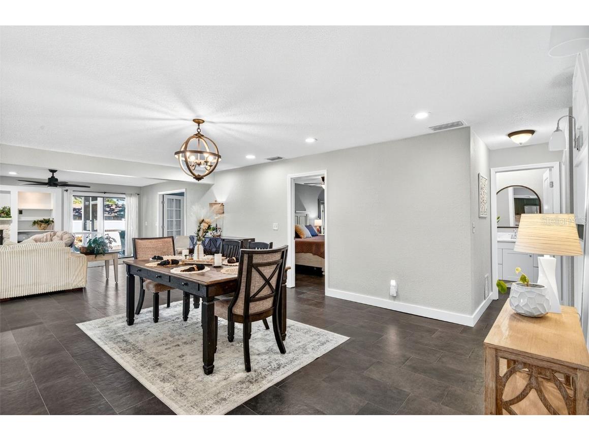 2366 Pembrook Drive Clearwater FL 33764 TB8447488 image20