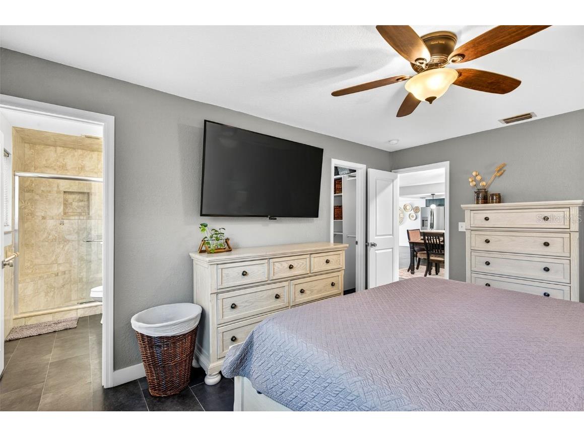 2366 Pembrook Drive Clearwater FL 33764 TB8447488 image32