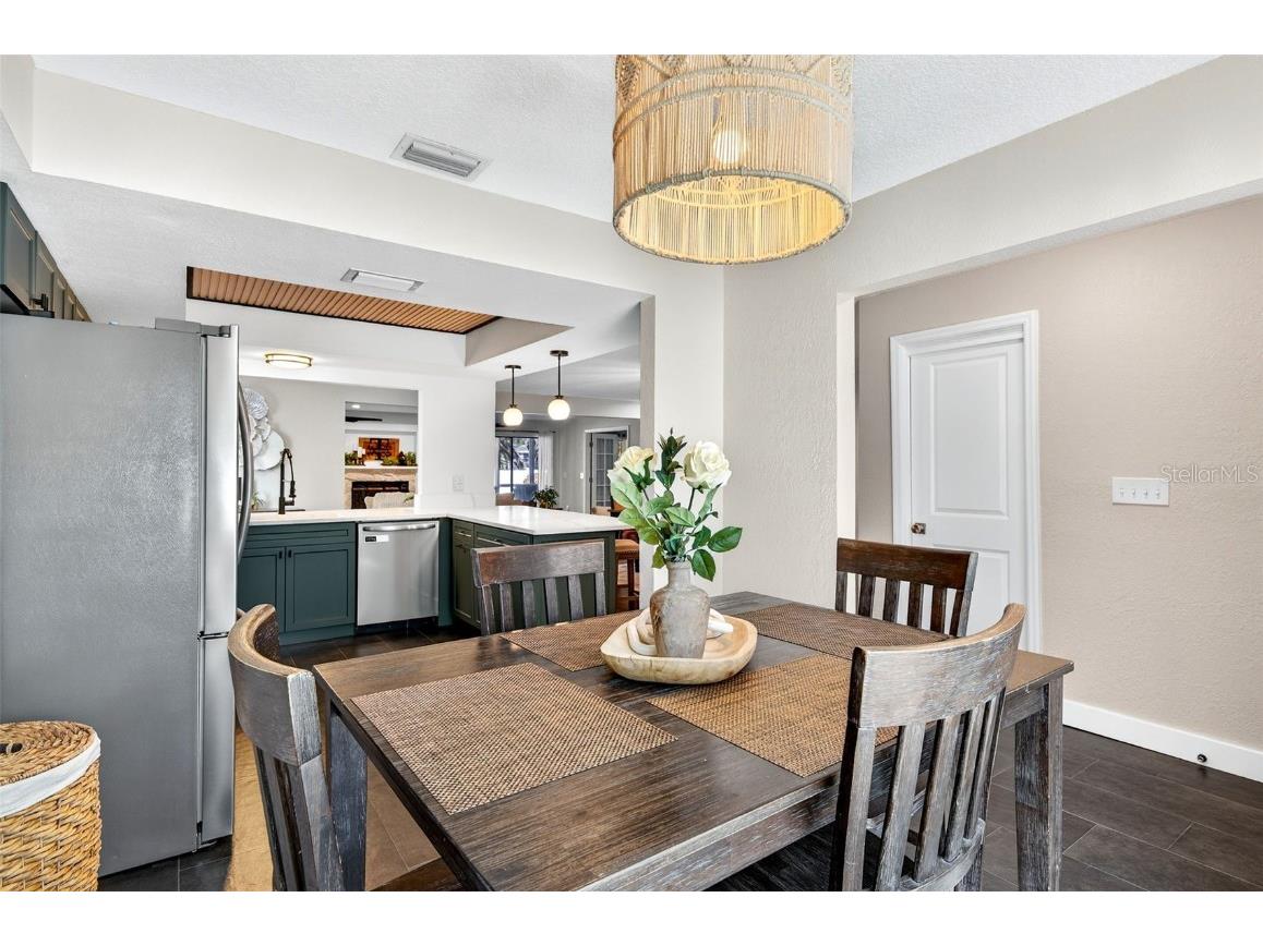 2366 Pembrook Drive Clearwater FL 33764 TB8447488 image9