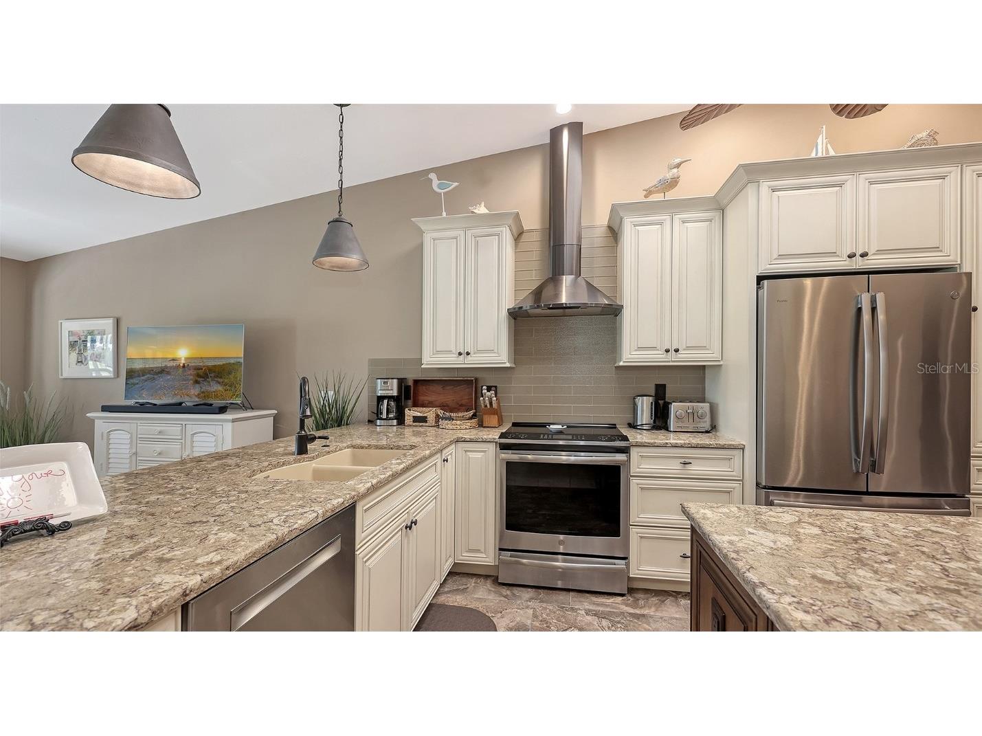 2367 Harbour Oaks Drive Longboat Key FL 34228 A4670055 image10