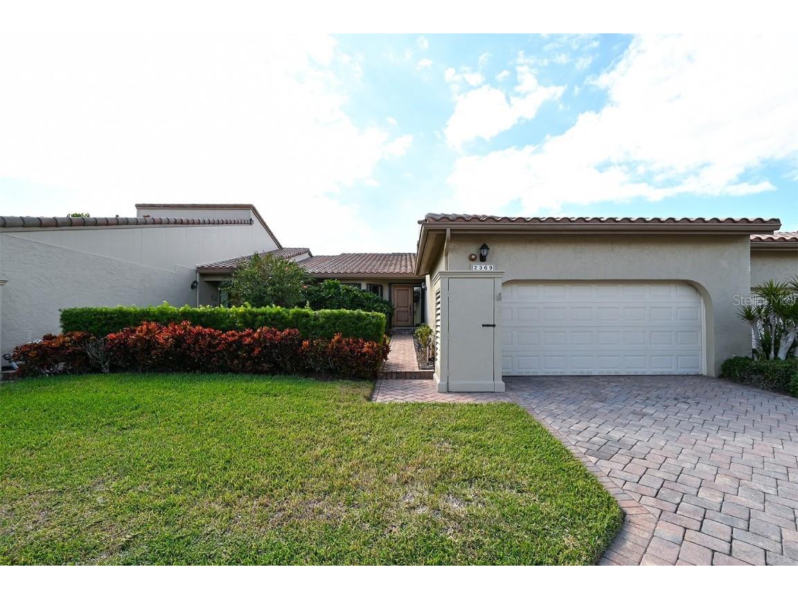 2369 Harbour Oaks Drive Longboat Key FL 34228 A4571577 image1