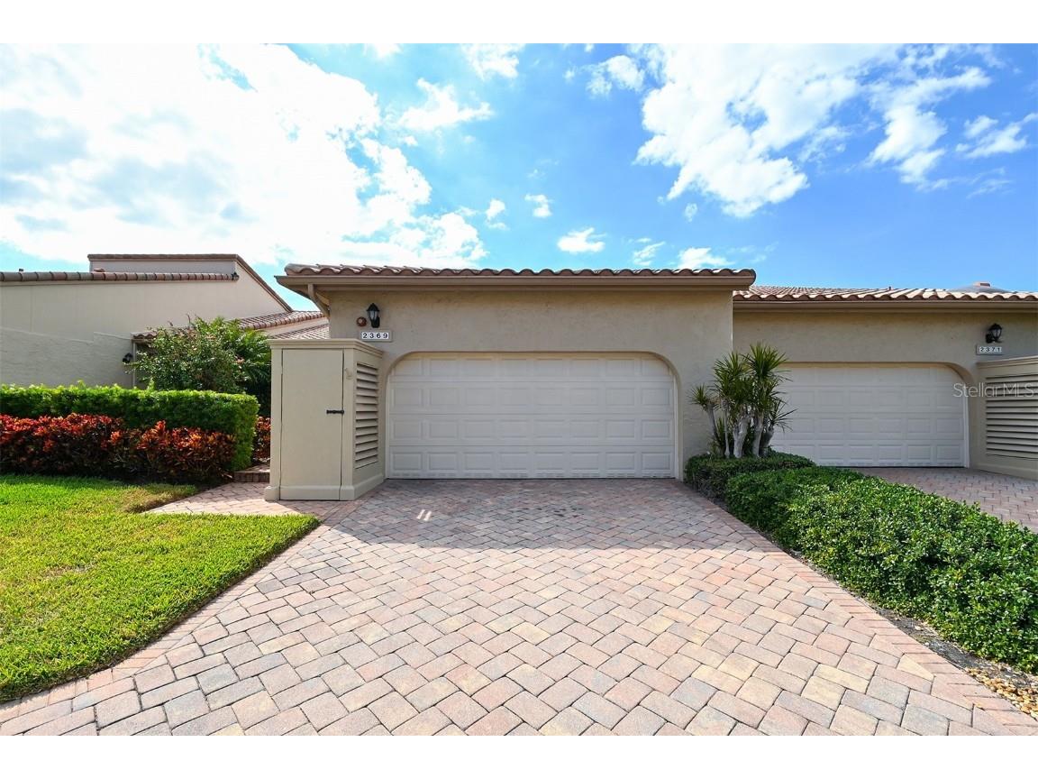 2369 Harbour Oaks Drive Longboat Key FL 34228 A4571577 image3