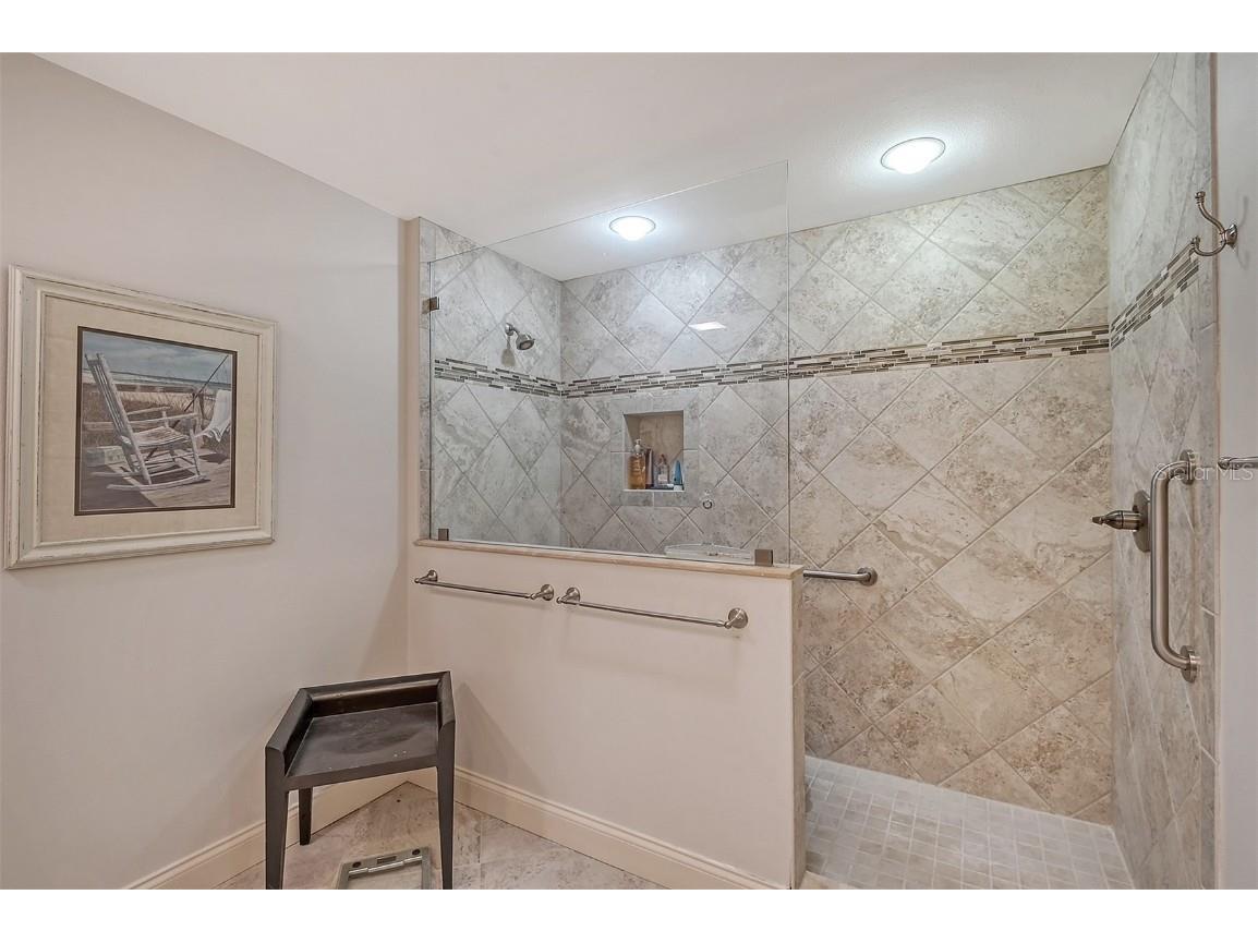 2369 Harbour Oaks Drive Longboat Key FL 34228 A4571577 image36