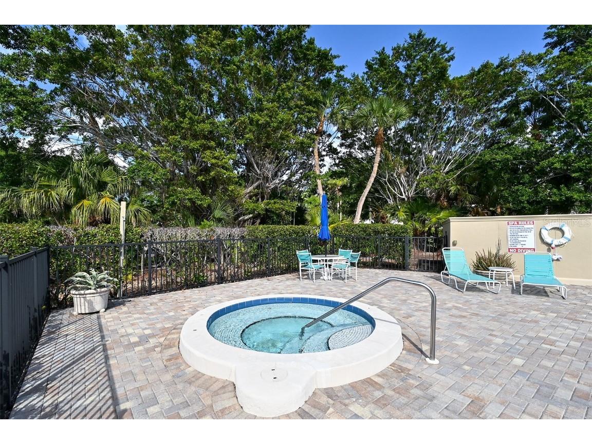 2369 Harbour Oaks Drive Longboat Key FL 34228 A4571577 image56