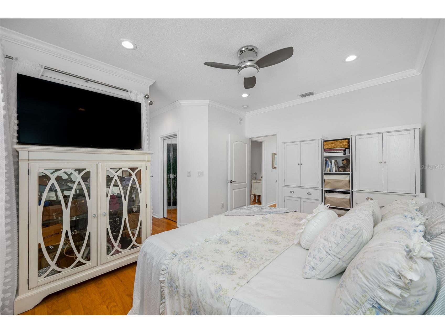 237 7th Avenue N #2 Saint Petersburg FL 33701 TB8487014 image33