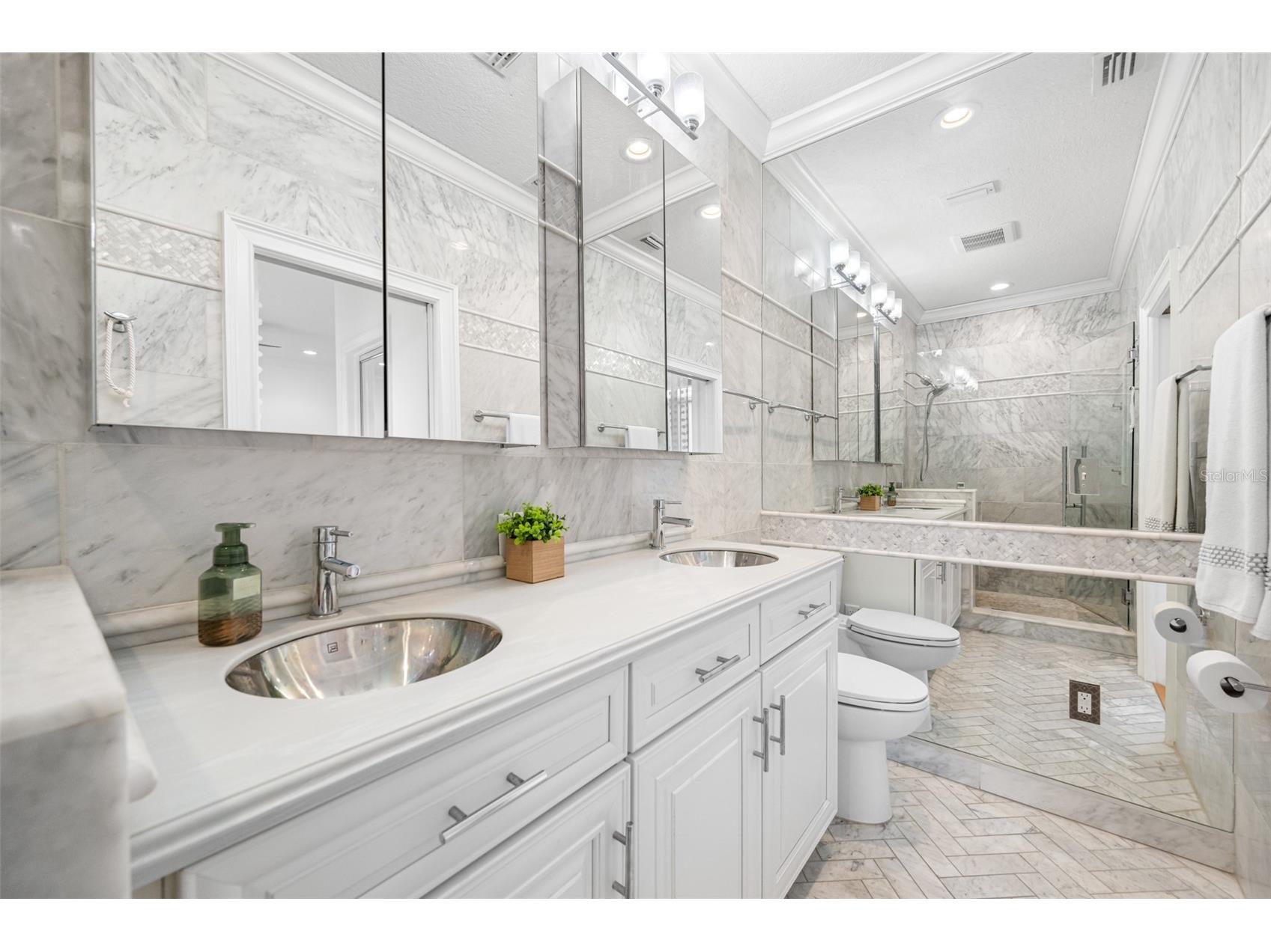 237 7th Avenue N #2 Saint Petersburg FL 33701 TB8487014 image37