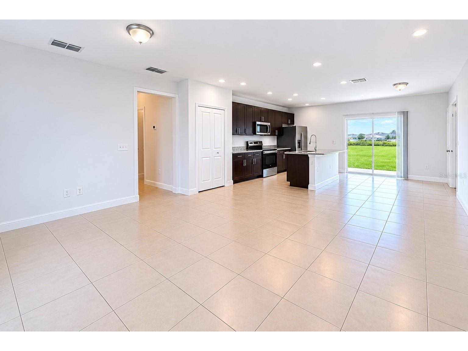 237 Cimarron Drive Kissimmee FL 34759 O6413338 image2