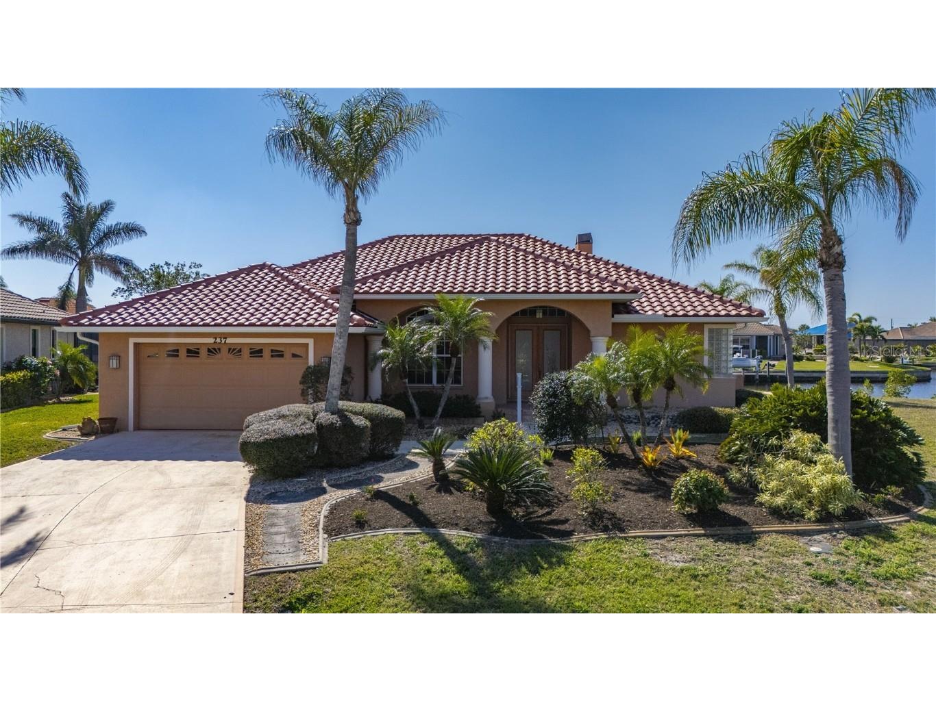 237 Freeport Court Punta Gorda FL 33950 C7504943 image1