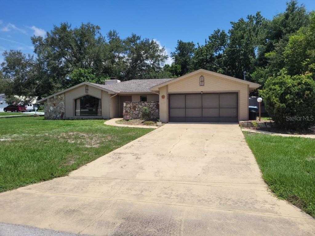 237 Hampshire Avenue Spring Hill FL 34606 A4575083 image1