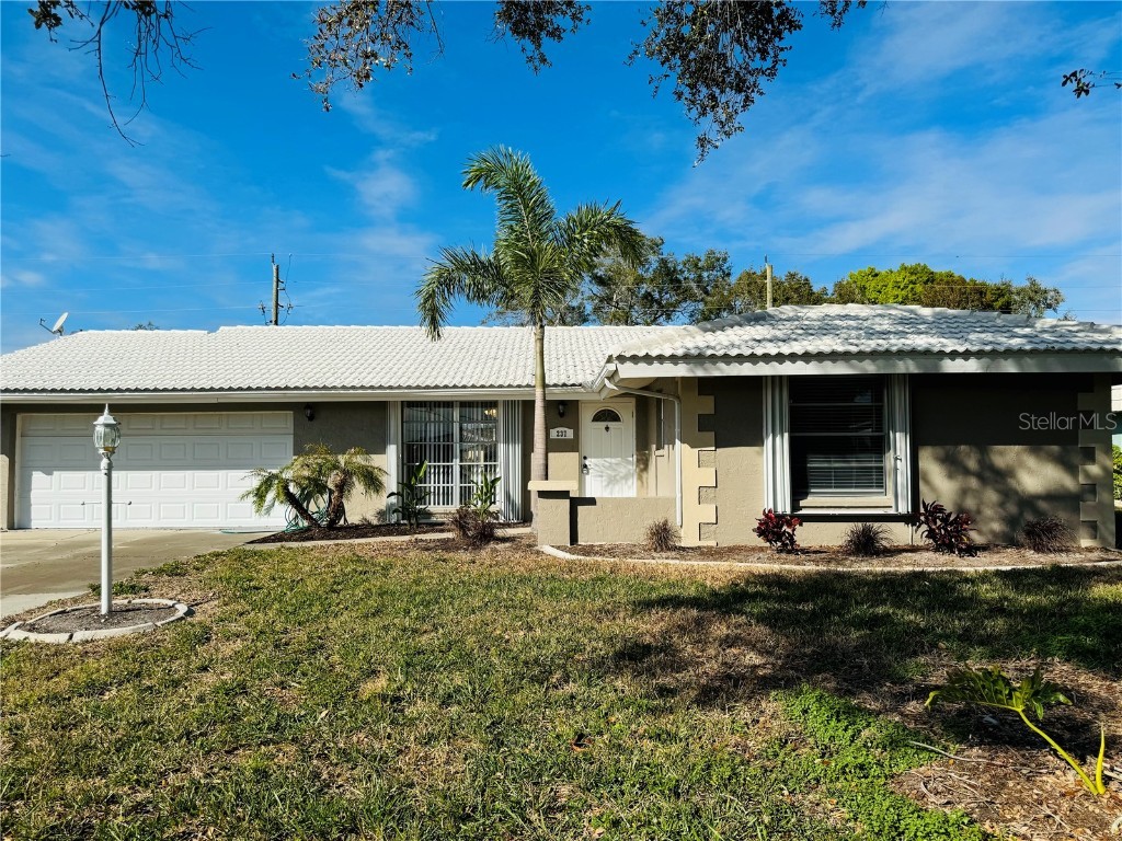 237 Matisse Circle N Nokomis FL 34275 D6135075 image1