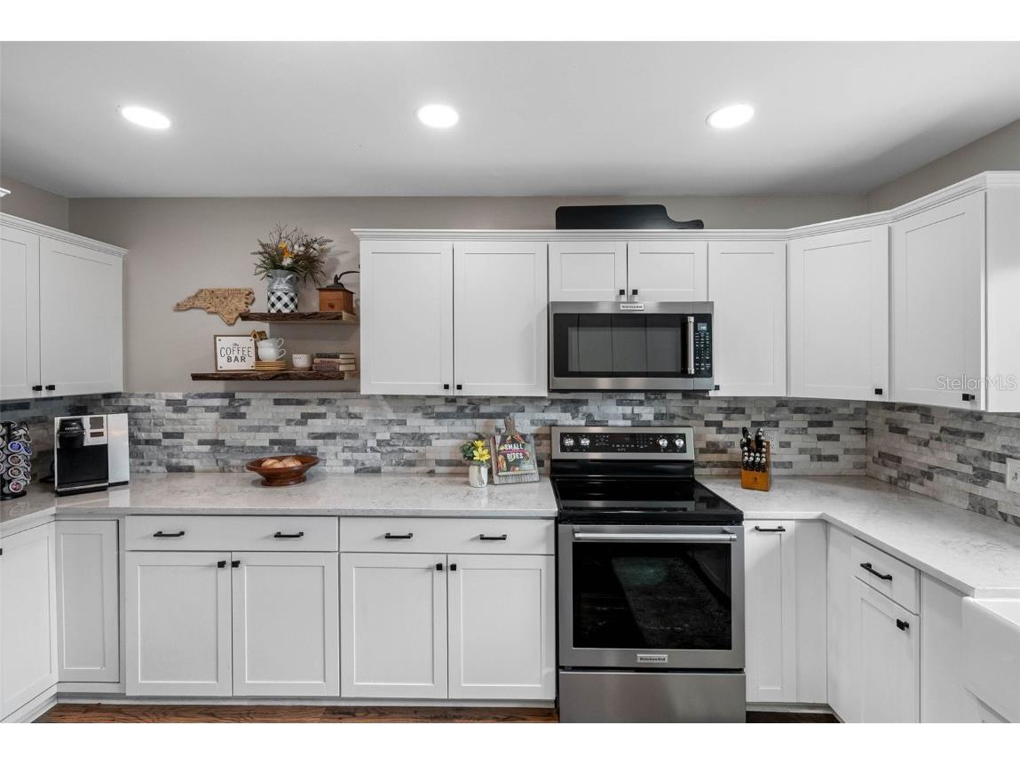 237 Mineola Drive E Belleair Bluffs FL 33770 TB8427619 image13