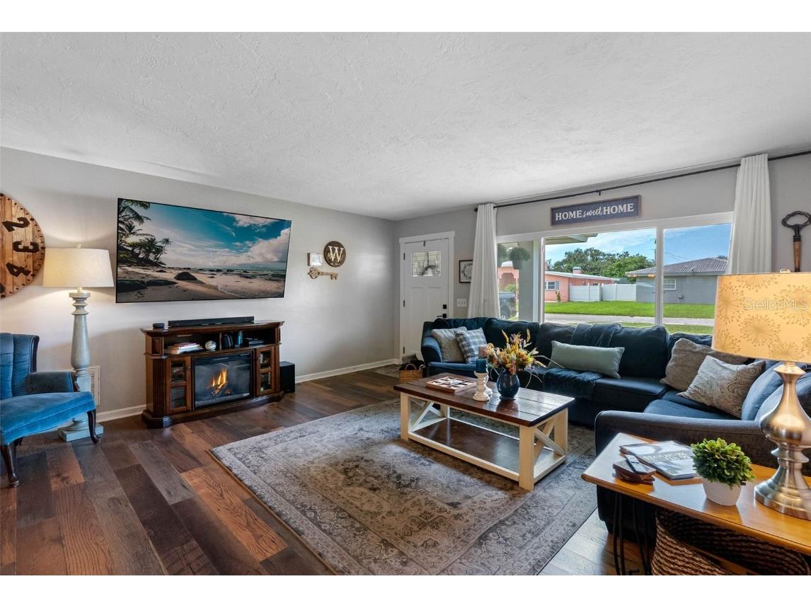 237 Mineola Drive E Belleair Bluffs FL 33770 TB8427619 image6